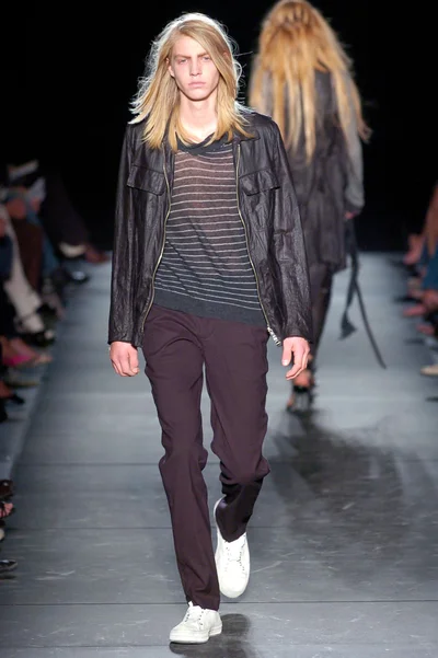 Look 29